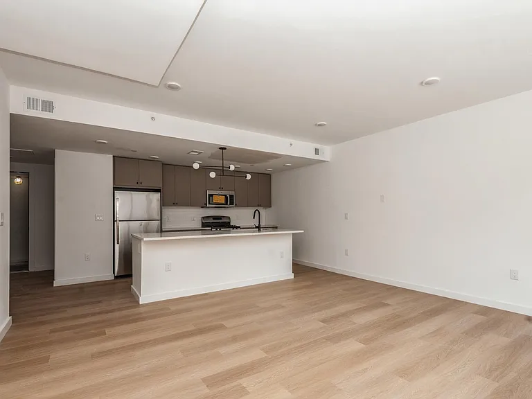 403 Jackson St #201 — Photo 6