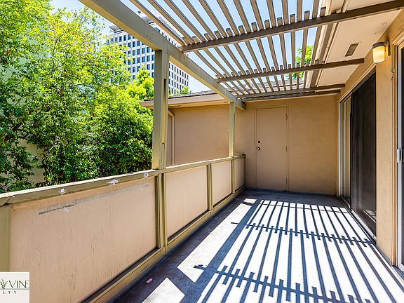 2nd image of 406-418 Webster St #416