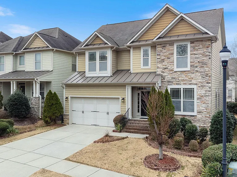 1528 Lily Creek Dr — Photo 33