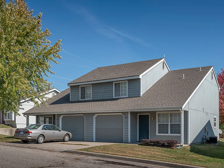 Ranch Way Townhomes — Photo 4