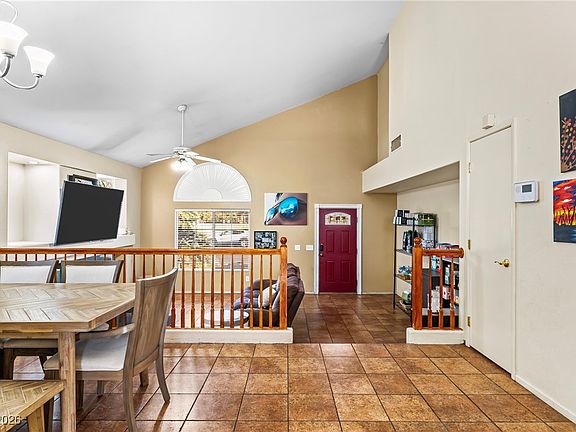 4th image of 2007 Silver Whisper Ave