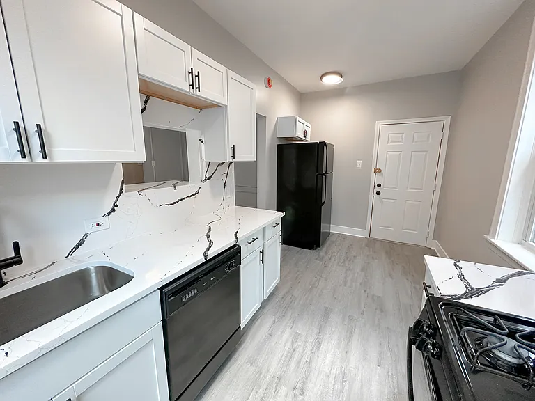 6207 N Winthrop Ave #30 — Photo 10