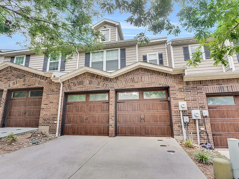 2204 Stonepark Pl — Photo 15