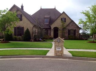 1300 Redbud Ct, Moore, OK 73160