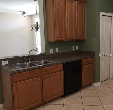 5th image of 914 Larwood Pine Dr