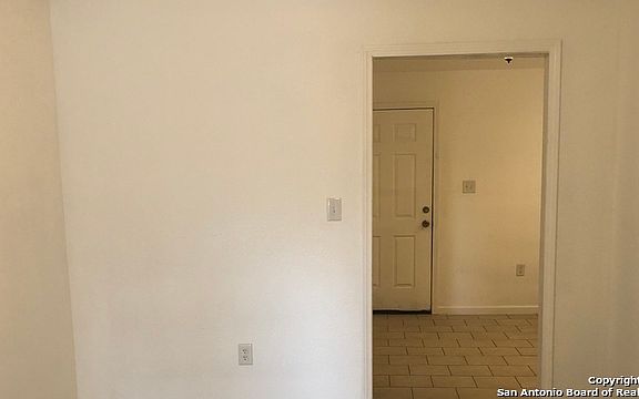 5th image of 223 Ceralvo St
