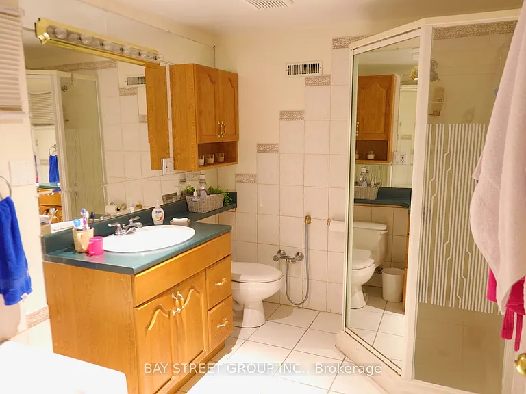 27 Stornoway Cres — Photo 9