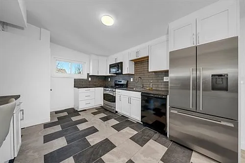 37 Cleveland St Photo 1