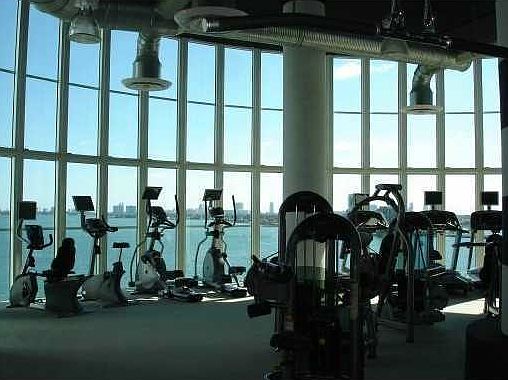 5th image of 1800 N Bayshore Dr APT 3604