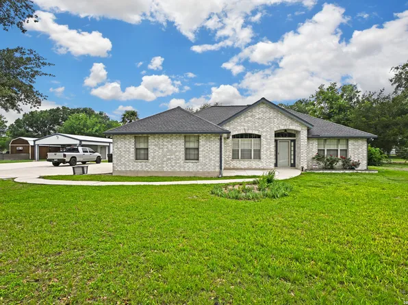 125 RED OAK TRL, Marion, TX 78124