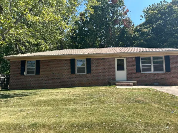 812 Springmont Dr, Hopkinsville, KY 42240