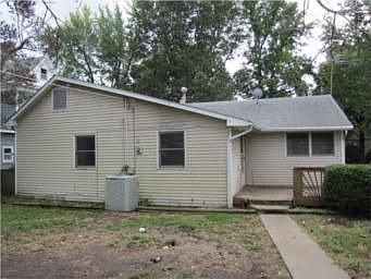 4th image of 204 E Piankishaw St