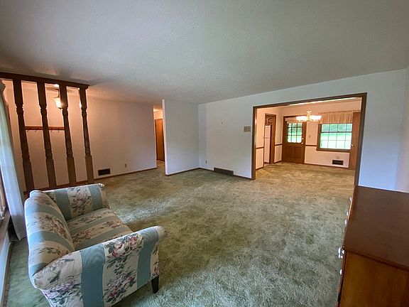 4th image of 319 E Leslie Dr