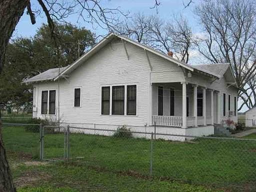 2nd image of 2606 F M RD 758