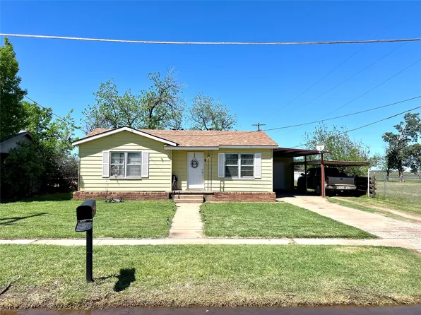 1041 N 3rd Ave, Munday, TX 76371