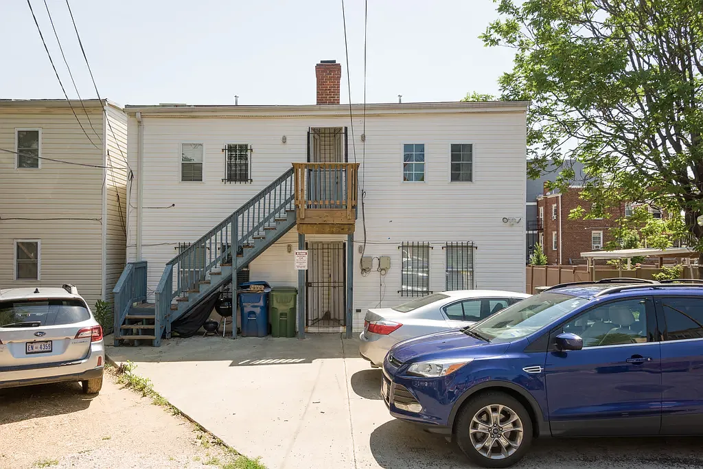 2 bed, 700 sqft, $1,950 — Photo 4