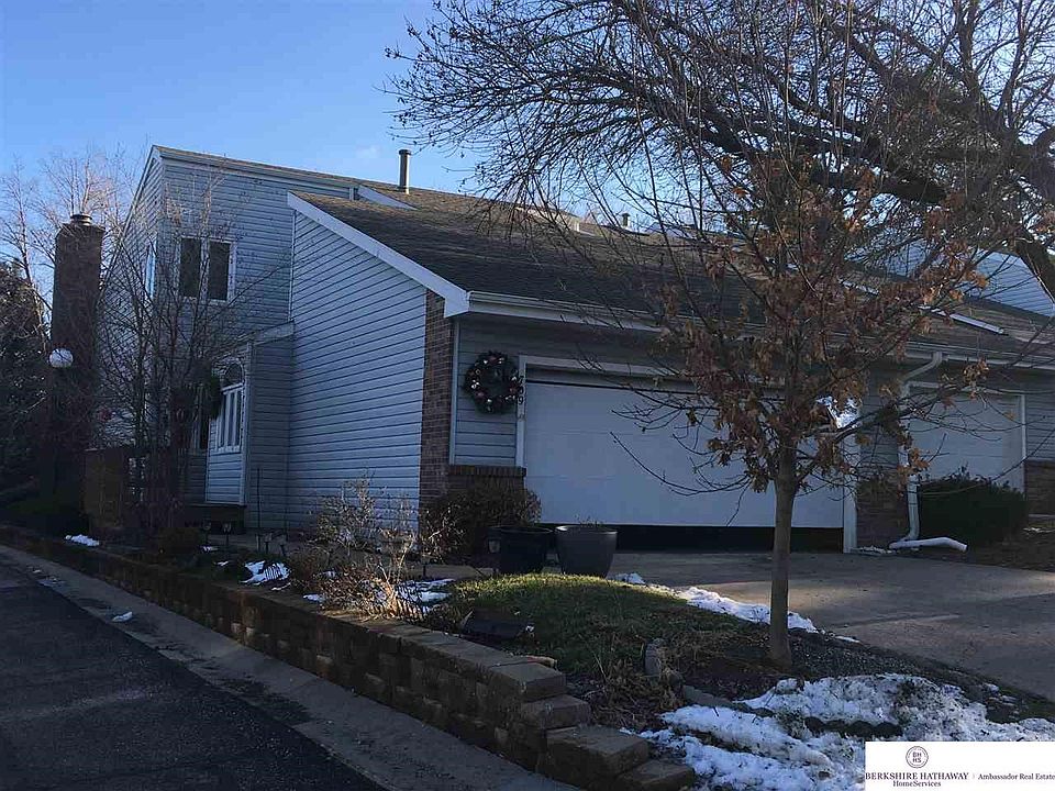1st image of 709 N 129th Plz