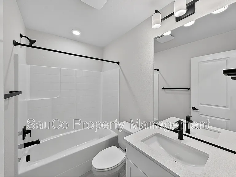 7513 NW Eleanor Ave — Photo 15