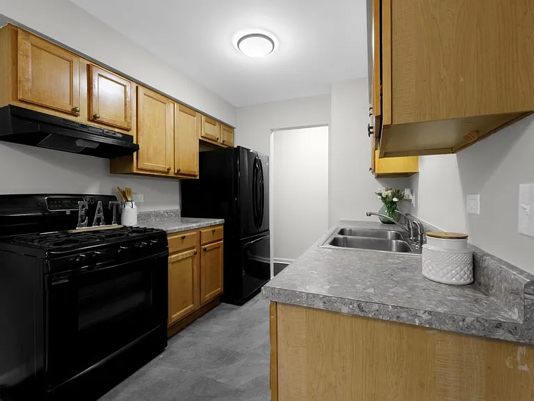 8641 W Foster Ave #1 — Photo 8