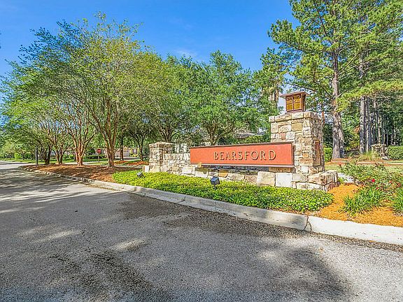 2nd image of 1307 Barrington Cir