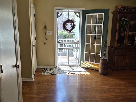 2nd image of 2925 E Carowinds Ct