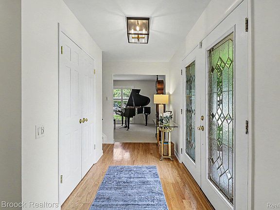 2nd image of 2020 Wickford Ct