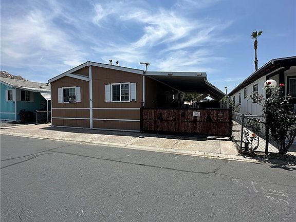 2nd image of 3825 Crestmore Rd Space 414