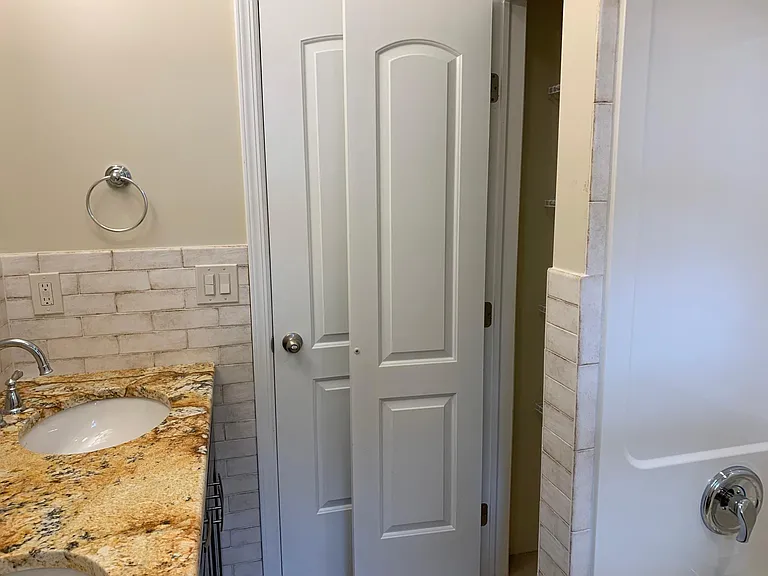 91 Sylvester Ave #1 — Photo 4