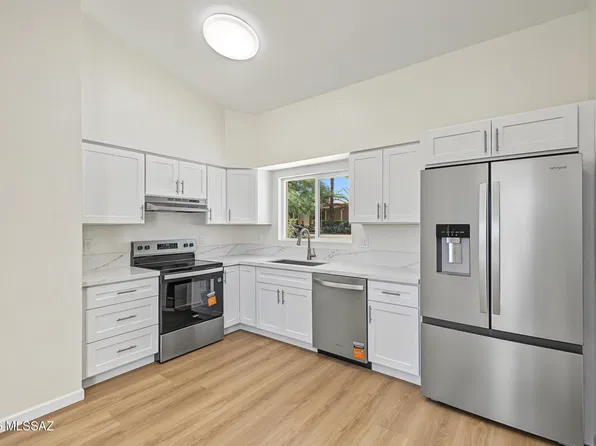 9687 E Laurel Ridge Dr, Tucson, AZ 85748