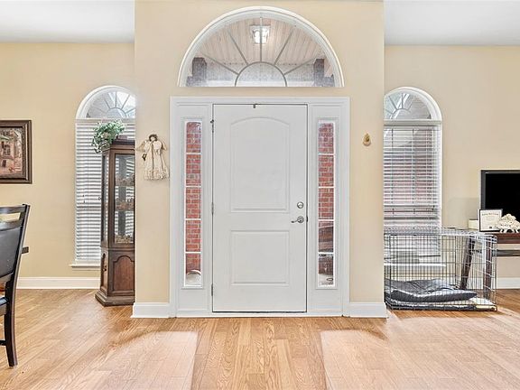 4th image of 3 Rae June Pl