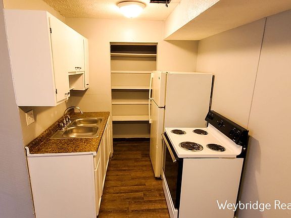 3rd image of 694 Gholson Ave APT 1