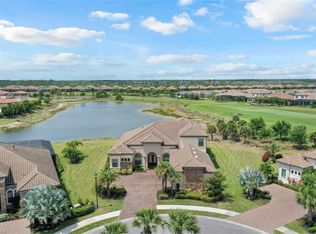 9004 Sorreno Ct, Naples, FL 34119