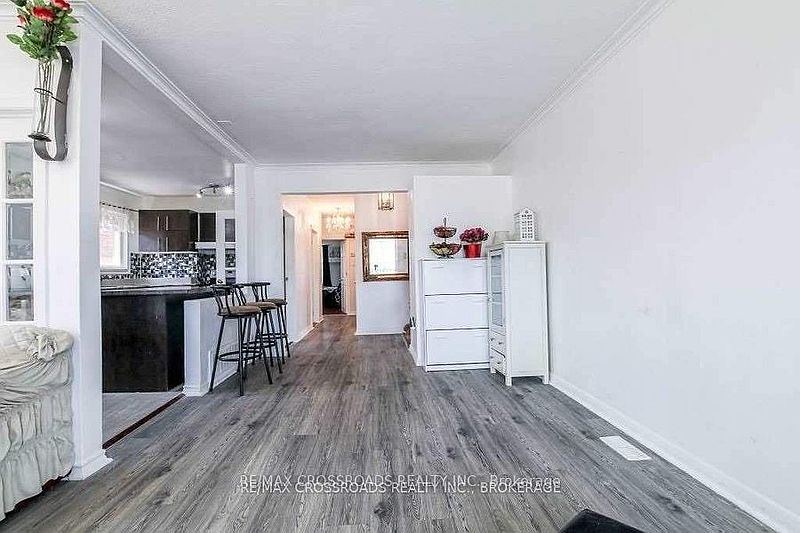 Toronto House for rent - 4 Bedrooms — photo 6