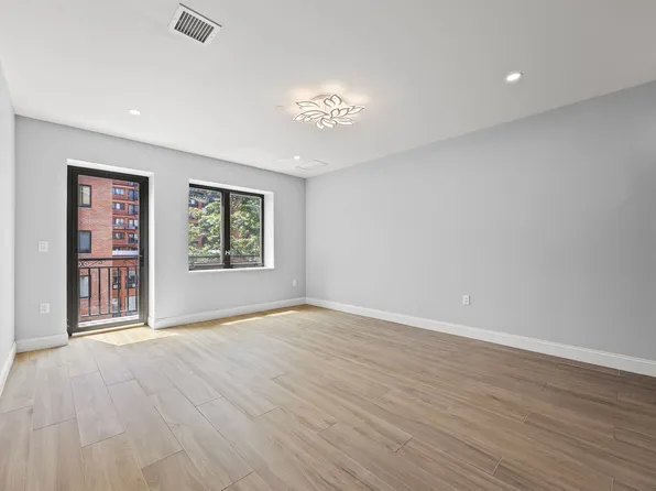 132-25 41st Avenue image 2 of 10