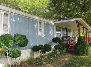 155 Finch Ln, Burnsville, NC 28714