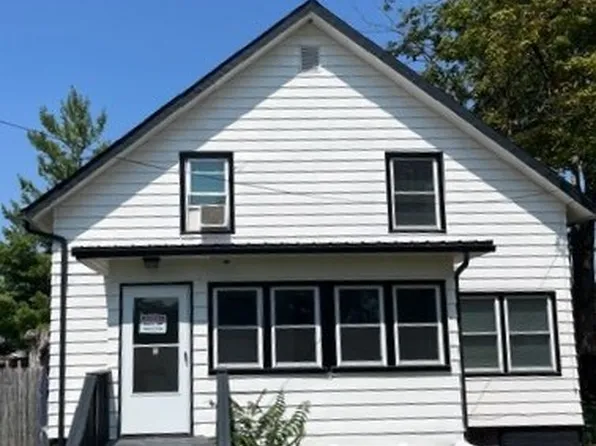 215 E 9th St, Madrid, IA 50156