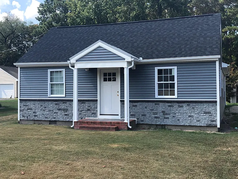 114 N Camden Ave — Photo 2