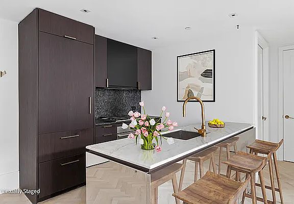 4th image of 50 Clinton St #5F