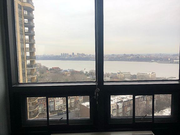4th image of 800 Palisade Ave APT 1508