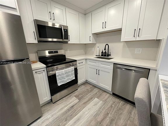 5th image of 326 Wilson St APT 106
