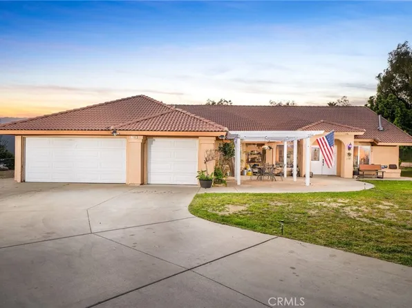 1108 Richmond Hill Ct, San Bernardino, CA 92407