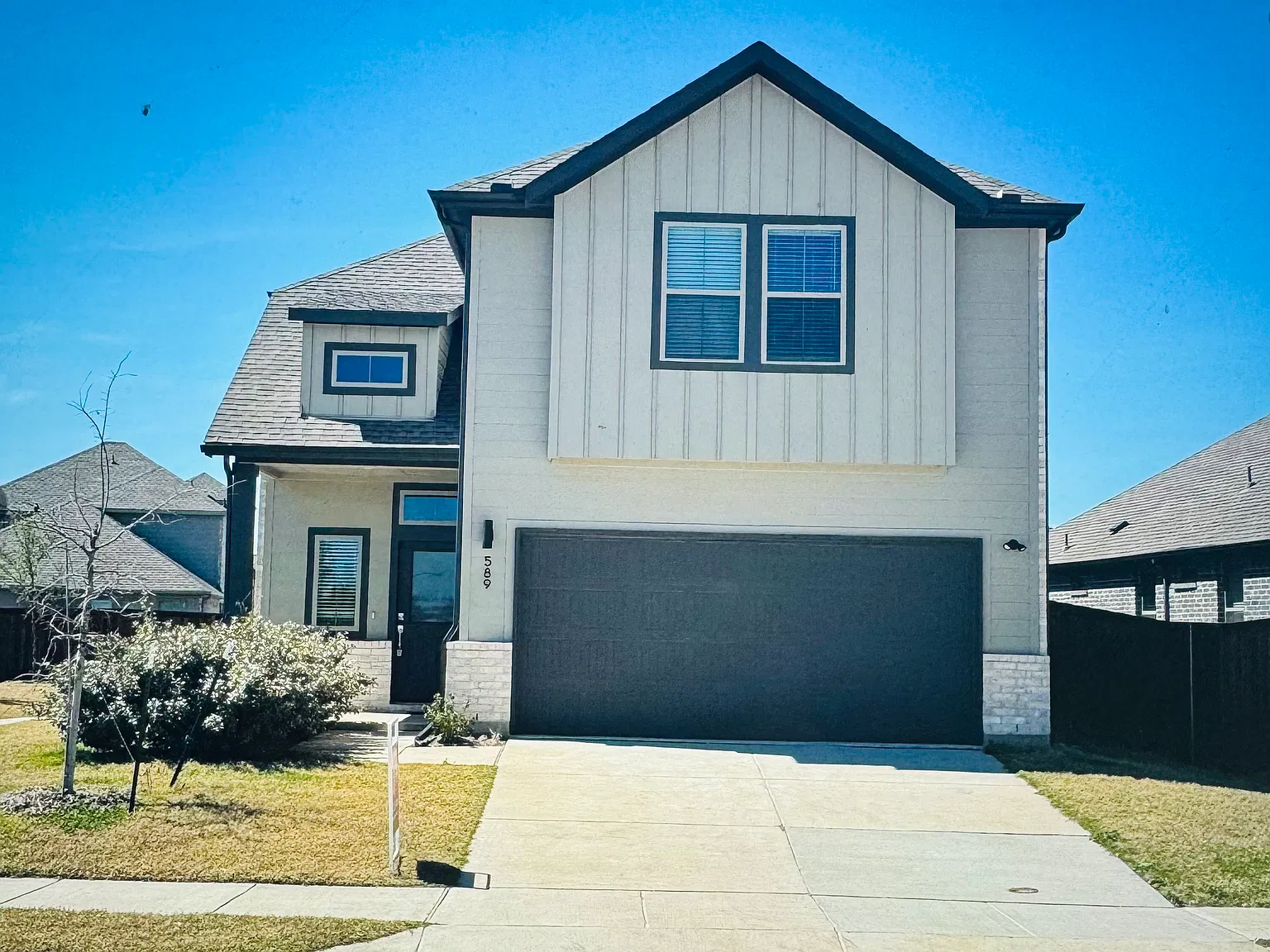 4 bed, 2536 sqft, $2,800 — Photo 2