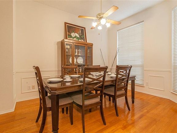 5th image of 611 Engleside Dr