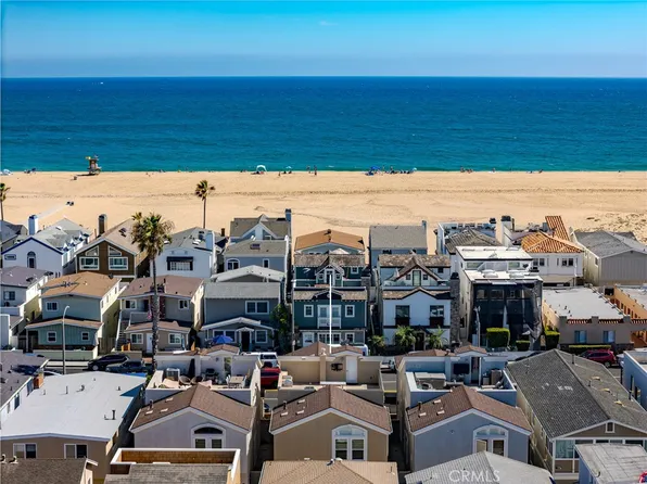 208 E Balboa Blvd, Newport Beach, CA 92661