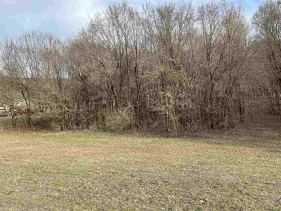 2nd image of 110 Windsong Ct