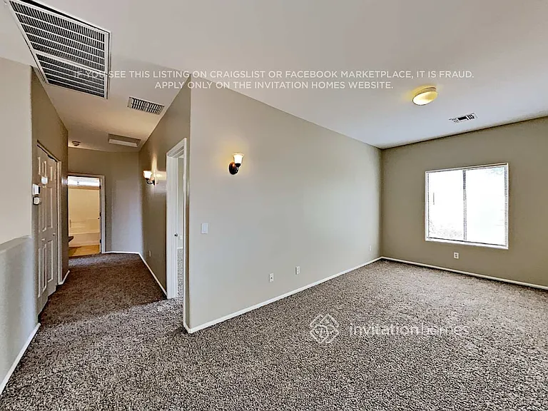 1640 S 171st Dr — Photo 16