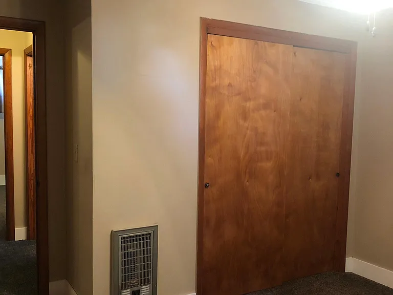 213 E Walnut St #D — Photo 9