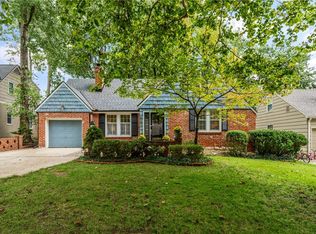 5307 Aberdeen Rd, Fairway, KS 66205