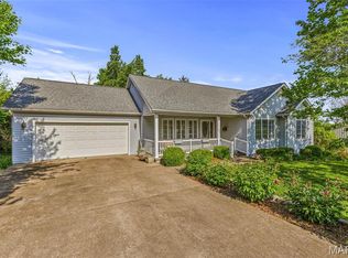 702 Oak St, Fredericktown, MO 63645