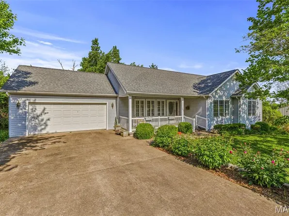 702 Oak St, Fredericktown, MO 63645